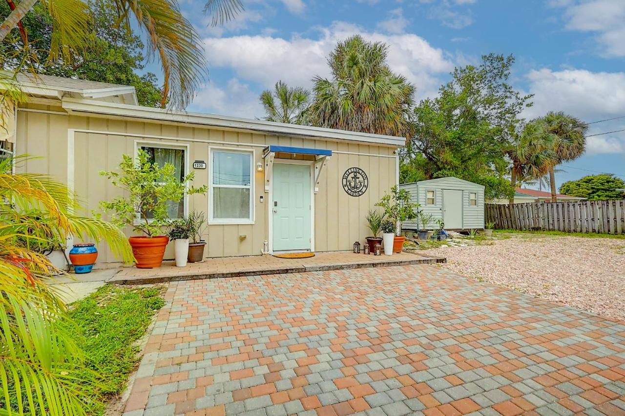 Wellington Garden * West Palm Beach